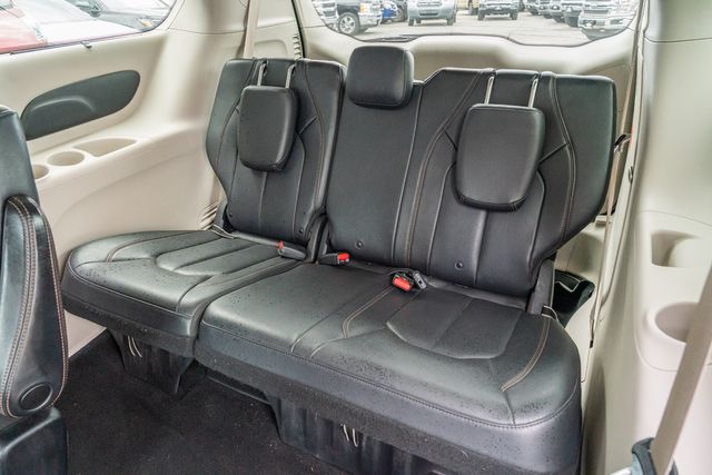 2019 Chrysler Pacifica Touring L / LOADED / LUXURY / ALWAYS TEXAS OWNED | Austin, TX | Rocky Mountain Truck Stop Austin 2019 Chrysler Pacifica Touring L / LOADED / LUXURY / ALWAYS TEXAS OWNED | Austin, TX | Rocky Mountain Truck Stop Austin