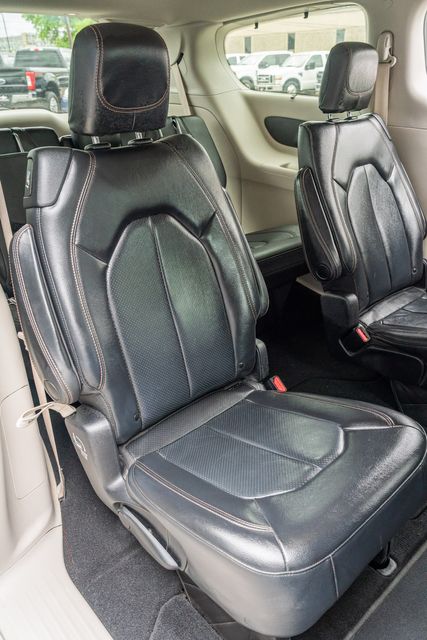 2019 Chrysler Pacifica Touring L / LOADED / LUXURY / ALWAYS TEXAS OWNED | Austin, TX | Rocky Mountain Truck Stop Austin 2019 Chrysler Pacifica Touring L / LOADED / LUXURY / ALWAYS TEXAS OWNED | Austin, TX | Rocky Mountain Truck Stop Austin