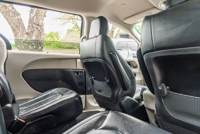 2019 Chrysler Pacifica Touring L / LOADED / LUXURY / ALWAYS TEXAS OWNED | Austin, TX | Rocky Mountain Truck Stop Austin 2019 Chrysler Pacifica Touring L / LOADED / LUXURY / ALWAYS TEXAS OWNED | Austin, TX | Rocky Mountain Truck Stop Austin