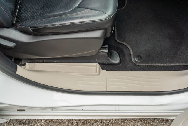 2019 Chrysler Pacifica Touring L / LOADED / LUXURY / ALWAYS TEXAS OWNED | Austin, TX | Rocky Mountain Truck Stop Austin