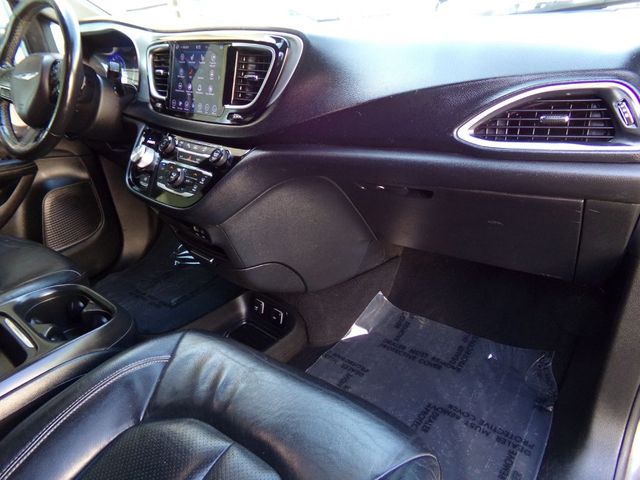 2019 Chrysler Pacifica TOURING L | Gonzales, TX | West Motors 2019 Chrysler Pacifica TOURING L | Gonzales, TX | West Motors
