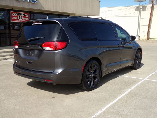2019 Chrysler Pacifica TOURING L | Gonzales, TX | West Motors 2019 Chrysler Pacifica TOURING L | Gonzales, TX | West Motors