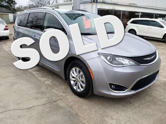 2019 Chrysler Pacifica Touring L | Houston, Mississippi | Griffin Motors