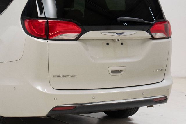 2019 Chrysler Pacifica Limited 4dr Mini Van | Houston, TX | Houston Auto Credit 2019 Chrysler Pacifica Limited 4dr Mini Van | Houston, TX | Houston Auto Credit