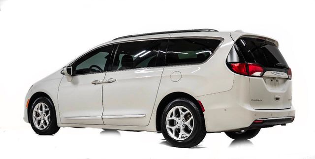 2019 Chrysler Pacifica Limited 4dr Mini Van | Houston, TX | Houston Auto Credit 2019 Chrysler Pacifica Limited 4dr Mini Van | Houston, TX | Houston Auto Credit