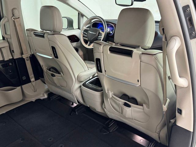 2019 Chrysler Pacifica Limited 4dr Mini Van | Houston, TX | Houston Auto Credit 2019 Chrysler Pacifica Limited 4dr Mini Van | Houston, TX | Houston Auto Credit