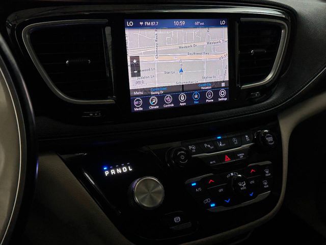 2019 Chrysler Pacifica Limited 4dr Mini Van | Houston, TX | Houston Auto Credit 2019 Chrysler Pacifica Limited 4dr Mini Van | Houston, TX | Houston Auto Credit