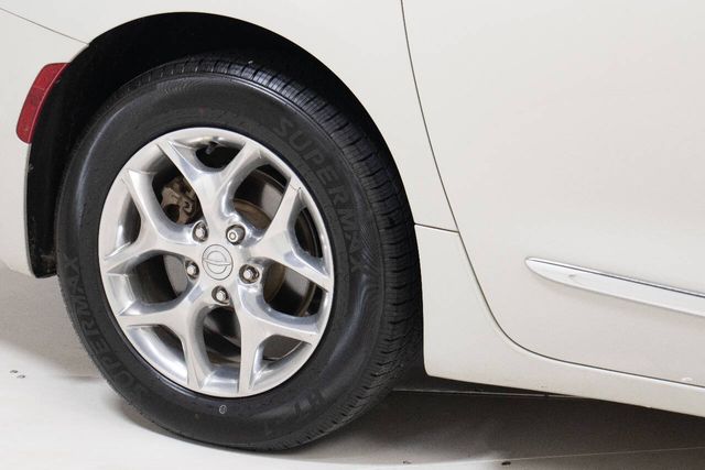 2019 Chrysler Pacifica Limited 4dr Mini Van | Houston, TX | Houston Auto Credit 2019 Chrysler Pacifica Limited 4dr Mini Van | Houston, TX | Houston Auto Credit