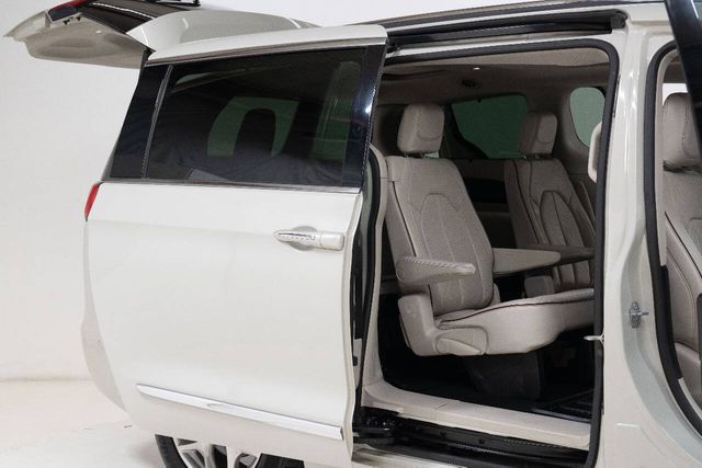 2019 Chrysler Pacifica Limited 4dr Mini Van | Houston, TX | Houston Auto Credit 2019 Chrysler Pacifica Limited 4dr Mini Van | Houston, TX | Houston Auto Credit