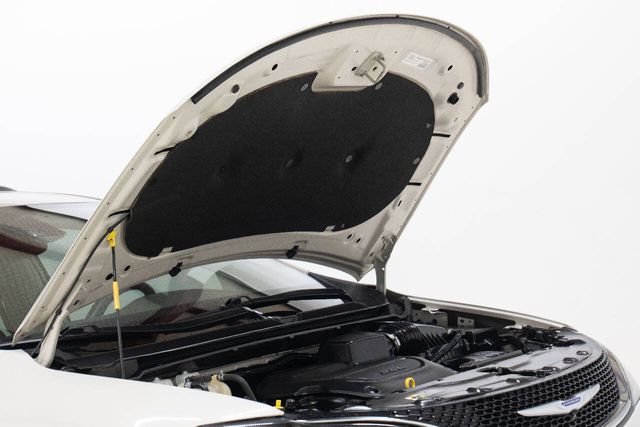 2019 Chrysler Pacifica Limited 4dr Mini Van | Houston, TX | Houston Auto Credit 2019 Chrysler Pacifica Limited 4dr Mini Van | Houston, TX | Houston Auto Credit