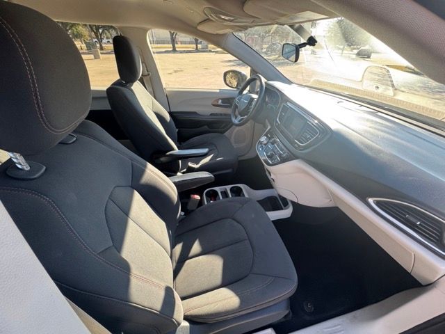 2019 Chrysler Pacifica LX | Plano, TX | Schneck Motor Company 2019 Chrysler Pacifica LX | Plano, TX | Schneck Motor Company