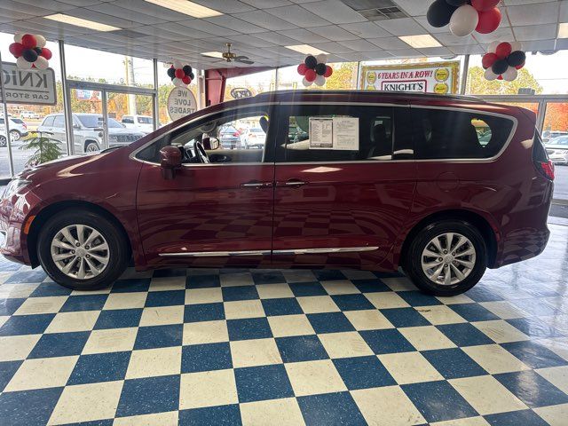 2019 Chrysler Pacifica Touring L | Rome, GA | Knight's Car Store 2019 Chrysler Pacifica Touring L | Rome, GA | Knight's Car Store