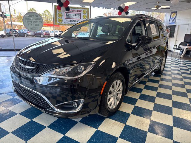 2019 Chrysler Pacifica Touring L | Rome, GA | Knight's Car Store 2019 Chrysler Pacifica Touring L | Rome, GA | Knight's Car Store