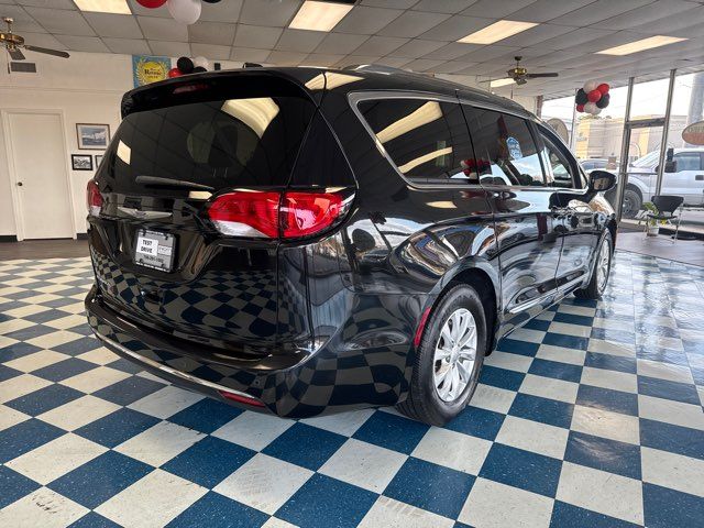 2019 Chrysler Pacifica Touring L | Rome, GA | Knight's Car Store 2019 Chrysler Pacifica Touring L | Rome, GA | Knight's Car Store