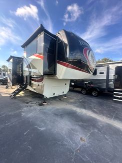 2019 Thor Redwood 3941FL  | Clearwater, Florida | R.V. World Inc