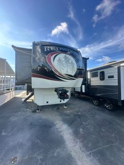 2019 Thor Redwood 3941FL  | Clearwater, Florida | R.V. World Inc in Clearwater, Florida 33764