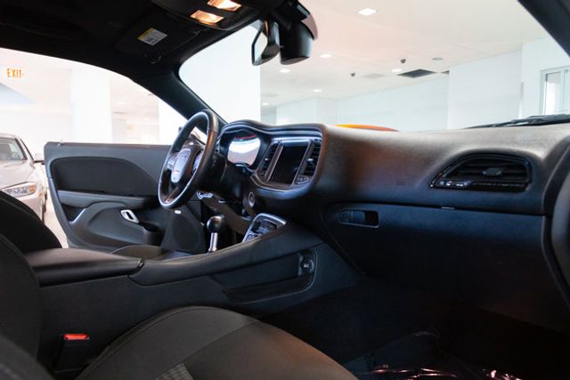2019 Dodge  Challenger R/T Blacktop (Manual) Performance Handling Pkg