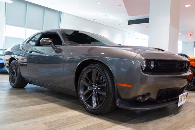 2019 Dodge  Challenger R/T Blacktop (Manual) Performance Handling Pkg