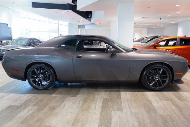 2019 Dodge  Challenger R/T Blacktop (Manual) Performance Handling Pkg