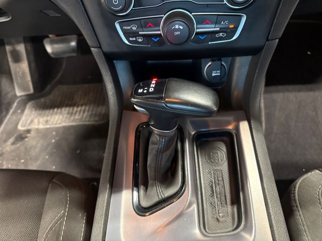 2019 Dodge CHARGER SXT | Houston, TX | Texas Star Motors