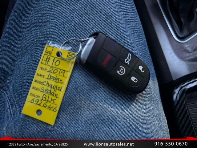 2019 Dodge Charger SXT