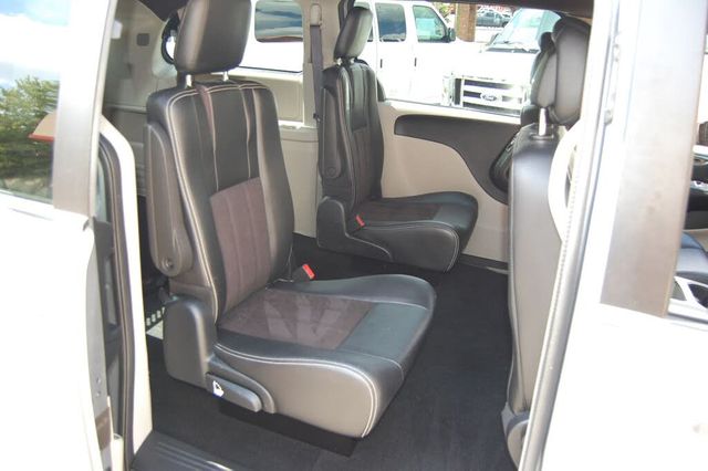 2019 Dodge Grand Caravan SXT w/Ramp | Charlotte, North Carolina | ADVENTURE VANS 2019 Dodge Grand Caravan SXT w/Ramp | Charlotte, North Carolina | ADVENTURE VANS