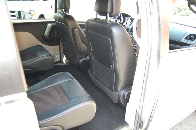 2019 Dodge Grand Caravan SXT W/LIFT | Charlotte, North Carolina | ADVENTURE VANS 2019 Dodge Grand Caravan SXT W/LIFT | Charlotte, North Carolina | ADVENTURE VANS