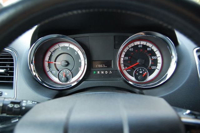 2019 Dodge Grand Caravan SXT W/LIFT | Charlotte, North Carolina | ADVENTURE VANS 2019 Dodge Grand Caravan SXT W/LIFT | Charlotte, North Carolina | ADVENTURE VANS