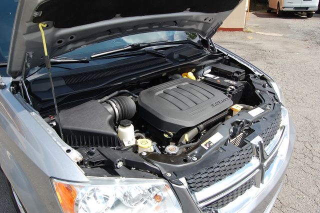 2019 Dodge Grand Caravan SXT w/Lift | Charlotte, North Carolina | ADVENTURE VANS 2019 Dodge Grand Caravan SXT w/Lift | Charlotte, North Carolina | ADVENTURE VANS