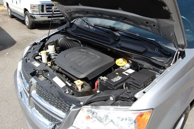 2019 Dodge Grand Caravan SXT W/LIFT | Charlotte, North Carolina | ADVENTURE VANS 2019 Dodge Grand Caravan SXT W/LIFT | Charlotte, North Carolina | ADVENTURE VANS