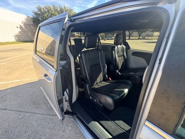 2019 Dodge Grand Caravan SXT | Plano, TX | Schneck Motor Company 2019 Dodge Grand Caravan SXT | Plano, TX | Schneck Motor Company