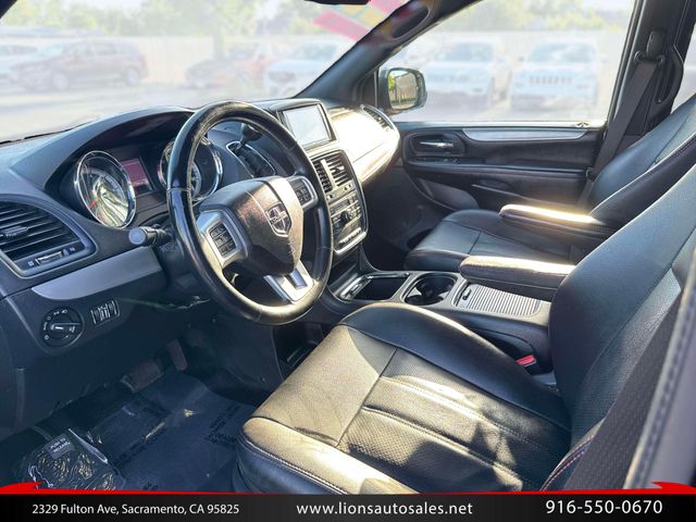 2019 Dodge Grand Caravan GT Super Clean