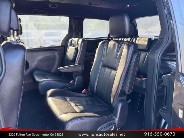 2019 Dodge Grand Caravan GT Super Clean