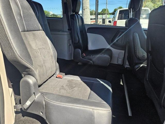 2019 Dodge Grand Caravan SXT  Wheelchair Van Handicap Ramp Van