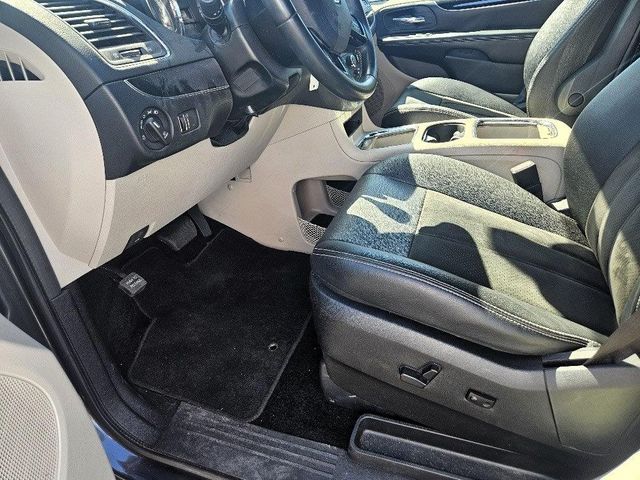 2019 Dodge Grand Caravan SXT  Wheelchair Van Handicap Ramp Van