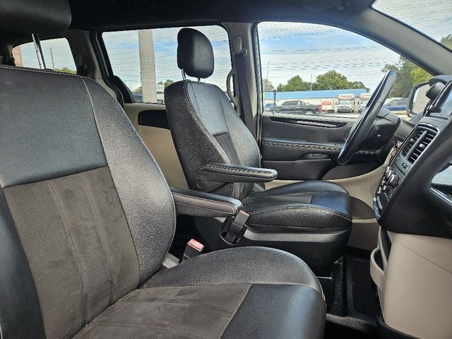 2019 Dodge Grand Caravan SXT Wheelchair Van Handicap Ramp Van