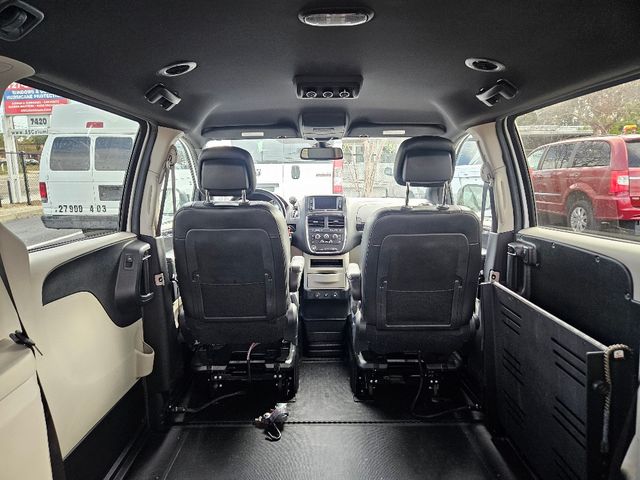 2019 Dodge Grand Caravan SXT Wheelchair Van Handicap Ramp Van
