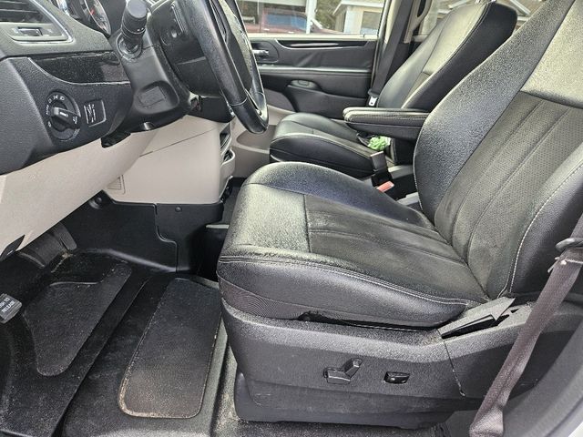 2019 Dodge Grand Caravan SXT Wheelchair Van Handicap Ramp Van