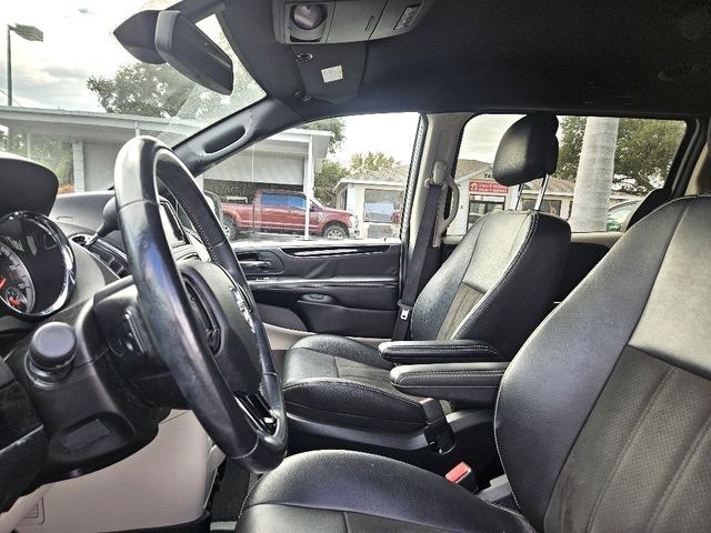 2019 Dodge Grand Caravan SXT Wheelchair Van Handicap Ramp Van