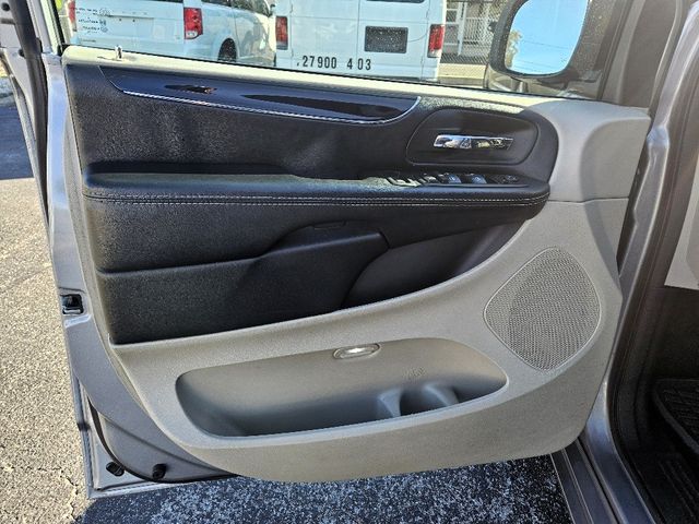 2019 Dodge Grand Caravan SXT Wheelchair Van Handicap Ramp Van