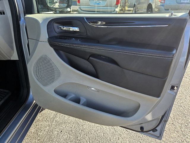 2019 Dodge Grand Caravan SXT Wheelchair Van Handicap Ramp Van