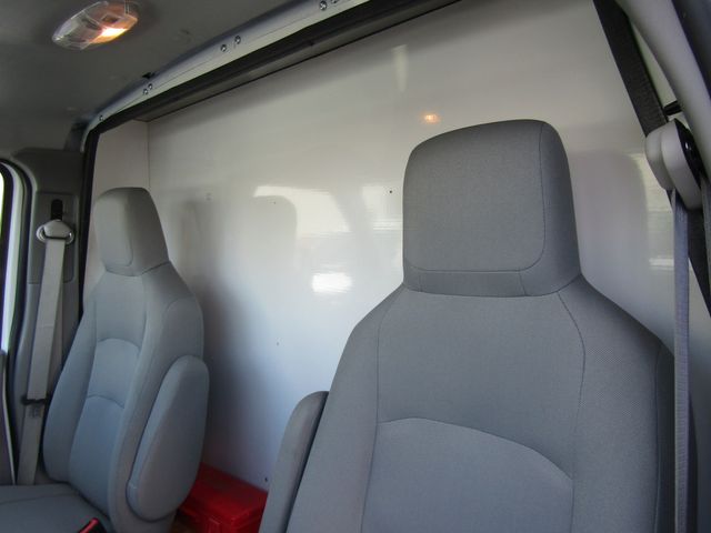 2019 Ford E350 14' Box Truck with Lift Gate 2019 Ford E350 14' Box Truck with Lift Gate