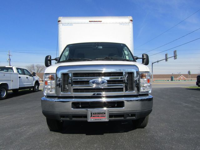 2019 Ford E350 14' Box Truck with Lift Gate 2019 Ford E350 14' Box Truck with Lift Gate