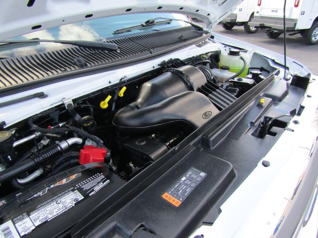 2019 Ford E350 14' Box Truck with Lift Gate 2019 Ford E350 14' Box Truck with Lift Gate