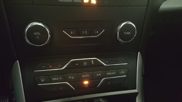 2019 Ford Edge SEL | Carrollton, TX | Legend Motorcars of Carrollton 2019 Ford Edge SEL | Carrollton, TX | Legend Motorcars of Carrollton