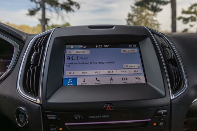 2019 Ford Edge ST w/ AWD, Heated and Cooled Seats 2019 Ford Edge ST w/ AWD, Heated and Cooled Seats