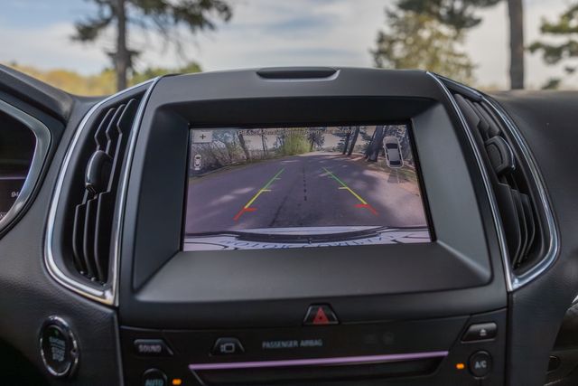 2019 Ford Edge ST w/ AWD, Heated and Cooled Seats