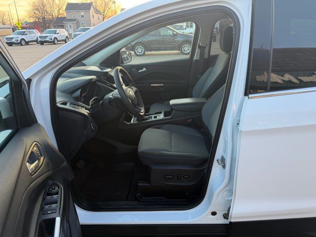 2019 Ford Escape SE ONLY 61,000 Miles | Dickinson, ND | Heiser Motors 2019 Ford Escape SE ONLY 61,000 Miles | Dickinson, ND | Heiser Motors