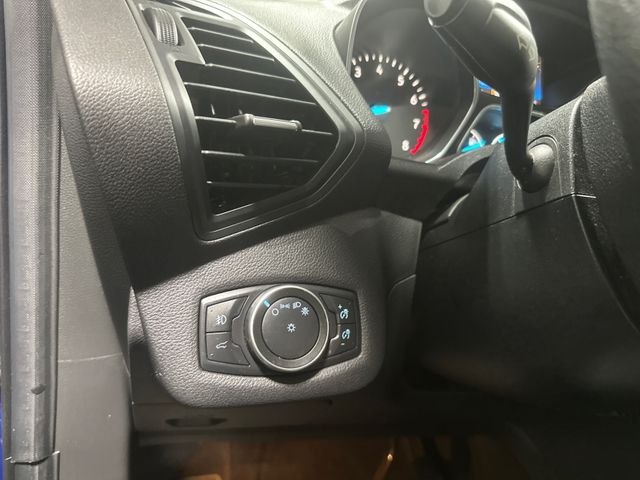 2019 Ford ESCAPE SE 2019 Ford ESCAPE SE