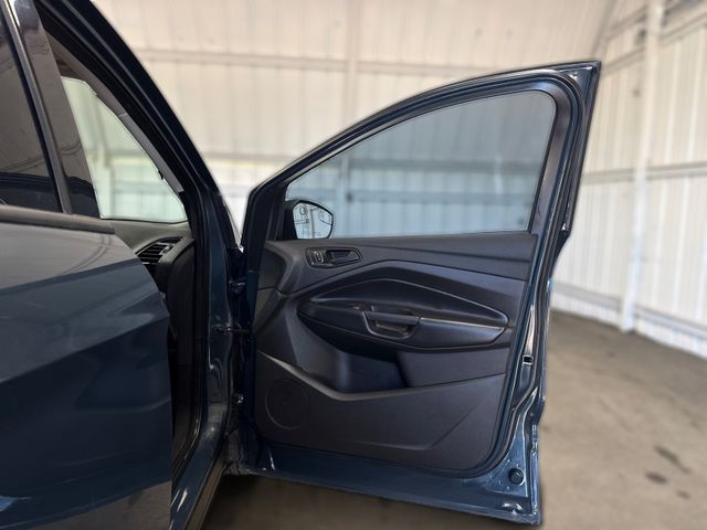 2019 Ford ESCAPE S 2019 Ford ESCAPE S